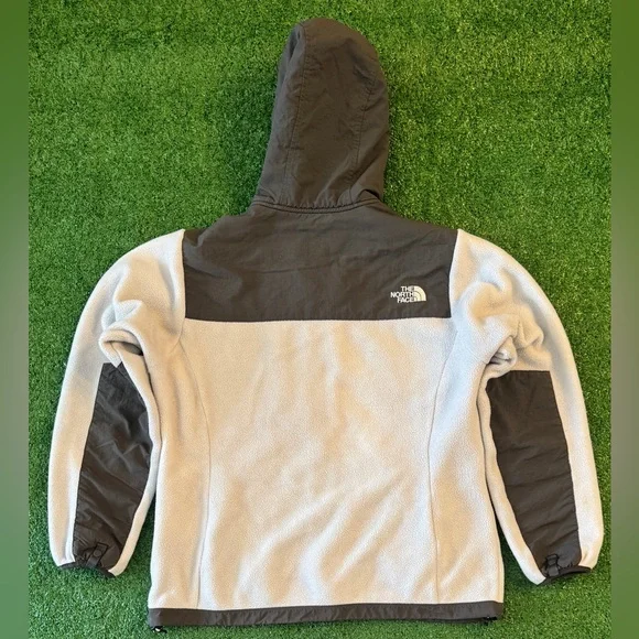 The North Face Black and Cream Hooded Fleece Jacket - Picture 8 of 8